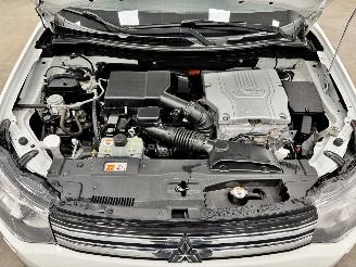 Mitsubishi Outlander 2.0 PHEV 4WD Limited Edition X-Line Navi Clima picture 15