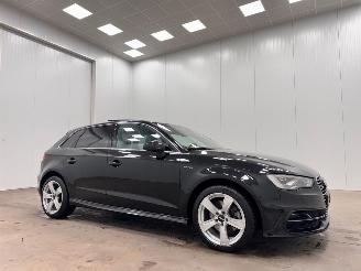 skadebil auto Audi A3 Sportback 1.4 e-tron PHEV Panoramadak S-Line 2015/12
