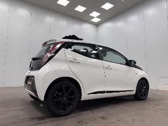 Toyota Aygo 1.0 VVT-i x-wave Cabrio 5-drs Airco picture 2