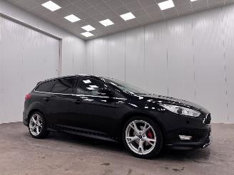 Coche accidentado Ford Focus Wagon 1.5 Titanium Edition Navi Clima 2015/1