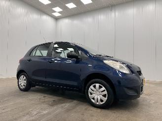 Vaurioauto  passenger cars Toyota Yaris 1.0 VVTi Acces 5-drs Airco 2011/2