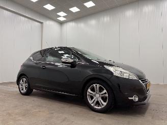 skadebil auto Peugeot 208 1.4 VTi Allure Panoramadak Clima 2012/6