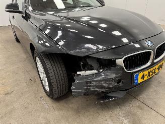 BMW 3-serie Touring 318d Autom. Navi Clima picture 19