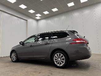Peugeot 308 SW 1.2 PureTech Premium Panoramadak Navi Clima picture 3