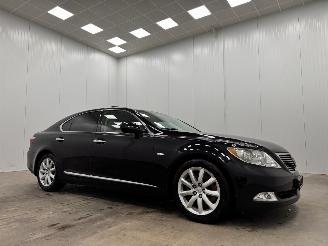 krockskadad bil auto Lexus LS 460 Luxury 2007/3