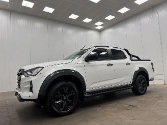 Isuzu D-Max 1.9 Autom. V-Cross DC 4wd Clima picture 4