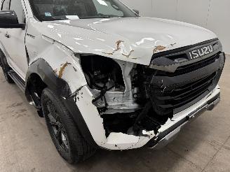 Isuzu D-Max 1.9 Autom. V-Cross DC 4wd Clima picture 21