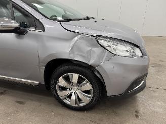 Peugeot 2008 1.2 PureTech Allure Panoramadak Navi Clima picture 18