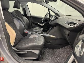 Peugeot 2008 1.2 PureTech Allure Panoramadak Navi Clima picture 10