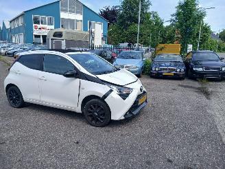Auto incidentate Toyota Aygo Aygo (B40) Hatchback 1.0 12V VVT-i (1KR-FE) [53kW] 2018/8