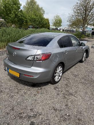Mazda 3 1.6 navigator picture 3