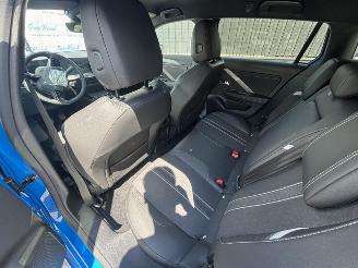 Opel Astra Sports Tourer GS 1.2 (96kW) picture 11