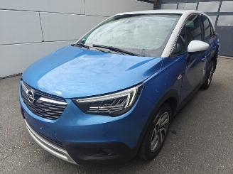 Vaurioauto  passenger cars Opel Crossland X 120 Jahre 96 KW 2019/12