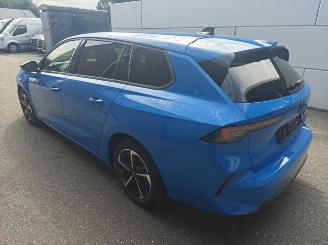 Opel Astra Sports Tourer GS 1.2 Turbo (96kW) Matrix picture 2