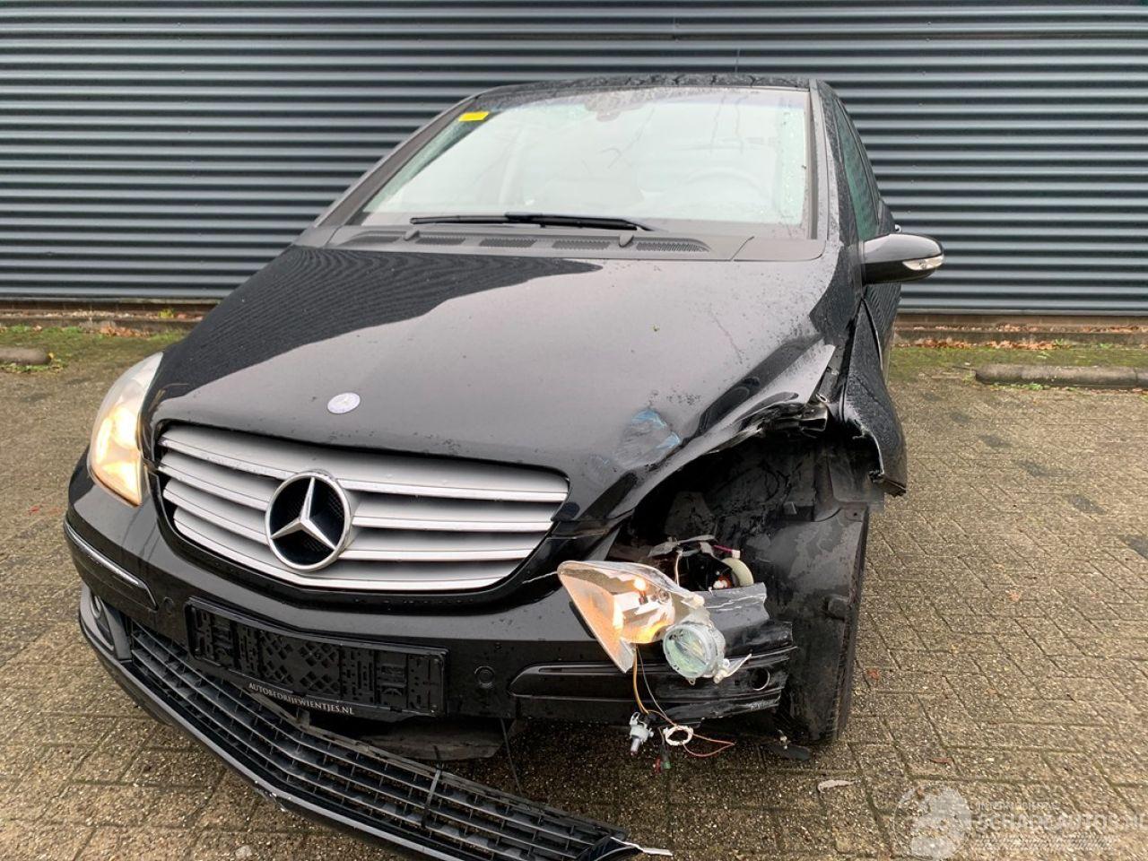 Mercedes B-klasse 1.7 B-170 16V Hatchback  Benzine 1.699cc 85kW (116pk) FWD 2005-03/2011-11 (245.232) M266940