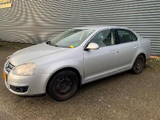Volkswagen Jetta 2.0 16V FSI Sedan 4Dr Benzine 1.984cc 110kW (150pk) FWD 2005-12/2008-06 (1K2) BVY; EURO4 picture 2