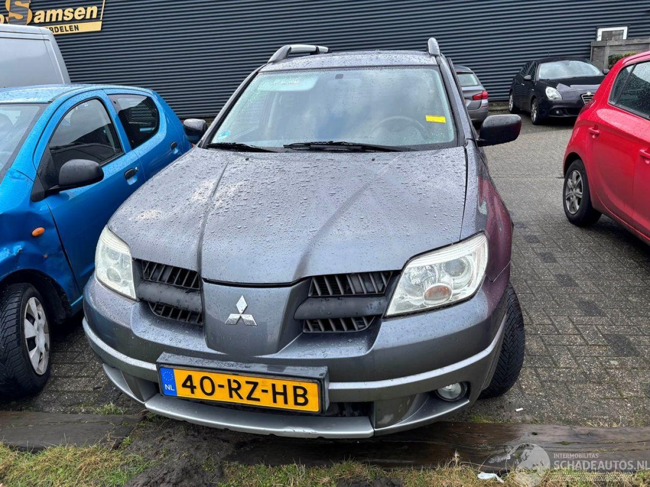 Mitsubishi Outlander Outlander (CU) SUV 2001 / 2007 - 2.0 16V 4x2 SUV  Benzine 1.997cc 100kW (136pk) FWD 2003-05/2006-10 (CU2W) 4G63; 16V