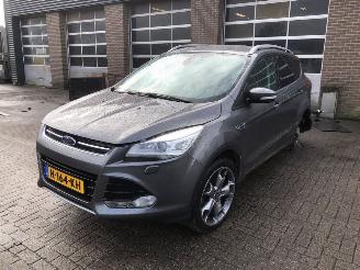 krockskadad bil auto Ford Kuga Kuga II (DM2) SUV 2012 - 1.6 EcoBoost 16V SUV  Benzine 1.596cc 110kW (150pk) FWD 2013-03/2014-09  JQMA 2014/6