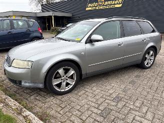 Audi A4 Automaat - A4 Avant (B6) Combi 2001 / 2005 - 1.8 T 20V Combi/o  Benzine 1.781cc 110kW (150pk) FWD 2001-09/2002-07 (8E5) AVJ picture 2
