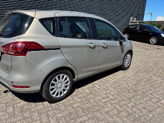 Ford B-Max  picture 9