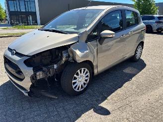 Ford B-Max  picture 5