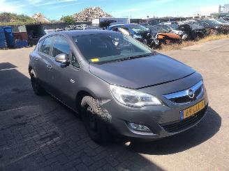Unfallwagen Opel Astra  2010/5