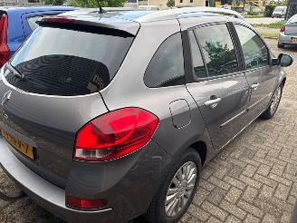 Renault Clio  picture 10