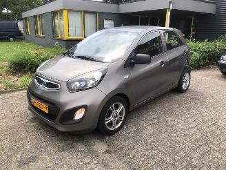 Auto incidentate Kia Picanto  2011/8
