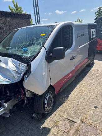 Voiture accidenté Opel Vivaro  2017/3