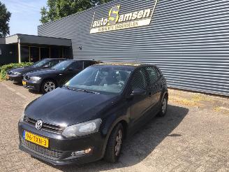 skadebil auto Volkswagen Polo Polo V (6R) Hatchback 2009 / 2017 - 1.4 16V Hatchback  Benzine 1.390cc 63kW (86pk) FWD 2009-03/2014-05  CGGB 2011/2