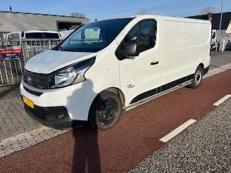 krockskadad bil bedrijf Renault Trafic FIAT TALENTO 2.0MJ 107KW L2H1 LANG AIRCO KLIMA NAVI 2021/8