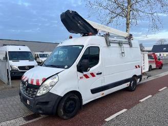 skadebil bedrijf Renault Master 2.3 DCI 96KW L2H2 KLUBB  HOOGWERKER 2018/6