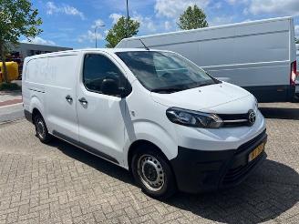 krockskadad bil bedrijf Toyota Proace 2.0 D-4D 90kw WORKER LONG  AIRCO KLIMA EURO6 2020/4