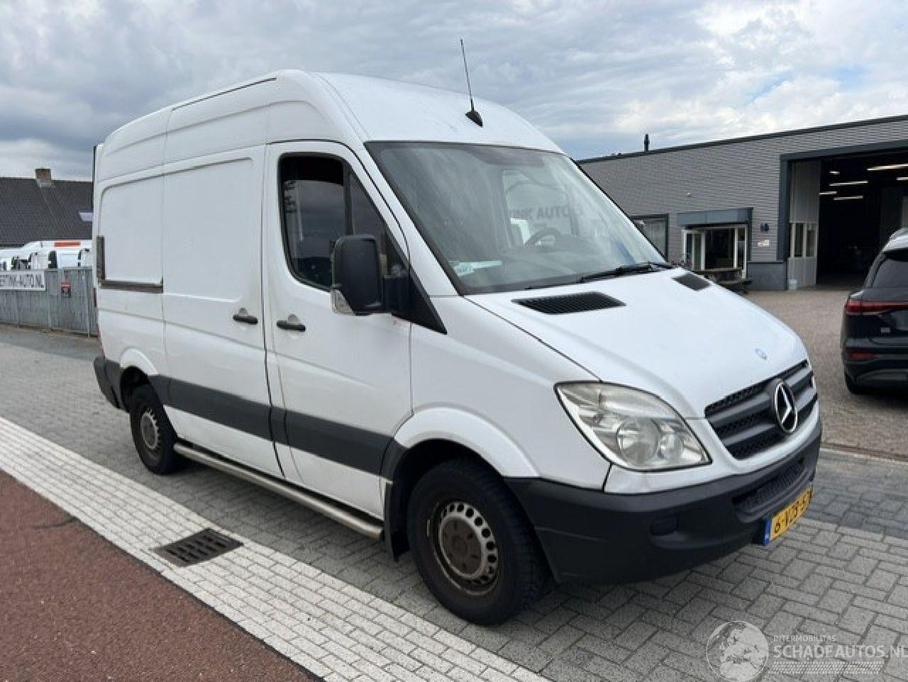 Mercedes Sprinter 310 CDI   LAADKLEP LADEBORDWAND