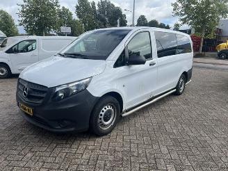 Unfallwagen Mercedes Vito TOURER 116 CDI 120KW PKW BRIEF 8P AUT. KLIMA AIRCO 2023/4