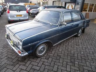 krockskadad bil auto Vauxhall Navor E5 VICTOR  101  DELUXE 1966/5