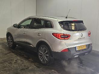 Schadeauto Renault Kadjar 1.2 Energy TCE 130 SUV  Benzine 1.197cc 96kW (131pk) FWD 2016/12