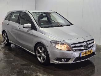 Schadeauto Mercedes B-klasse 1.5 B-180 CDI,d 16V Hatchback  Diesel 1.461cc 80kW (109pk) FWD 2013/6
