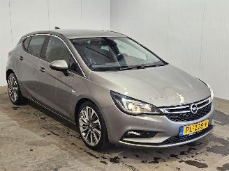 Schadeauto Opel Astra 1.6 CDTI 110 16V Hatchback 4Dr Diesel 1.598cc 81kW (110pk) FWD 2016-02/2019-08 (BD6EL; BE6EL; BE6EN; BF6EL) B16DTU 2017/7