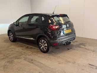 Avarii autoturisme Renault Captur 0.9 Energy TCE 12V SUV  Benzine 898cc 66kW (90pk) 2019/3