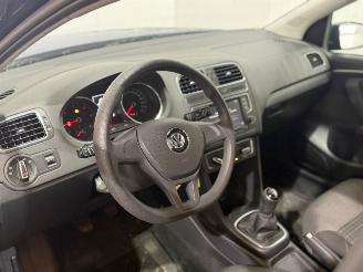 Volkswagen Polo 1.4 TDI 12V 90 Hatchback  Diesel 1.422cc 66kW (90pk) FWD picture 10