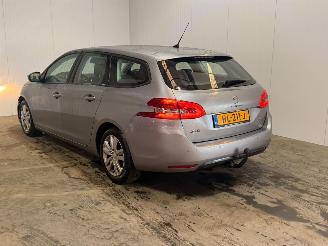 Unfallwagen Peugeot 308 1.6 BlueHDi 120 Combi/o 4Dr Diesel 1.560cc 88kW (120pk) FWD 2015/11