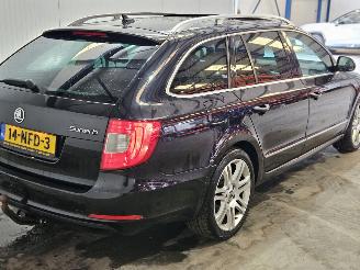 Skoda Superb 1.8 TSI  AUT16V Combi/o  Benzine 1.798cc 118kW (160pk) FWD picture 7