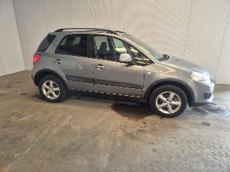 Suzuki SX4 1.6 16V VVT Grip 4x4 SUV  Benzine 1.586cc 79kW (107pk) 4x4 picture 2