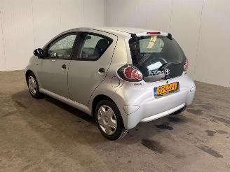 krockskadad bil auto Toyota Aygo 1.0 12V VVT-i Hatchback 2010/10