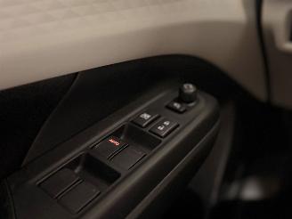 Suzuki Swift 1.2 VVT 12V Hybrid Hatchback picture 25