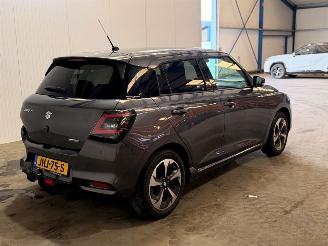 Suzuki Swift 1.2 VVT 12V Hybrid Hatchback picture 4