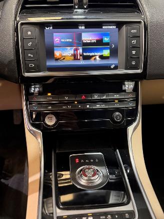 Jaguar XE 2.0 D Corporate Edition R-Sport picture 12