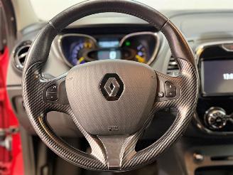 Renault Captur 0.9 TCe Helly Hansen picture 10