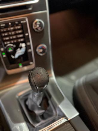 Volvo V-60 1.6 D2 Summum picture 13